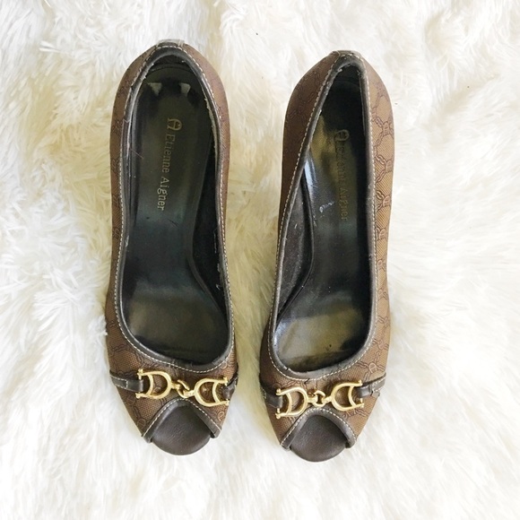 Etienne Aigner Brown Logo Print Peep Toe Heel 6.5 - Picture 6 of 7